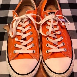Converse unisex Chuck Taylor low top sneakers in orange size 10 Mens 12 Womens